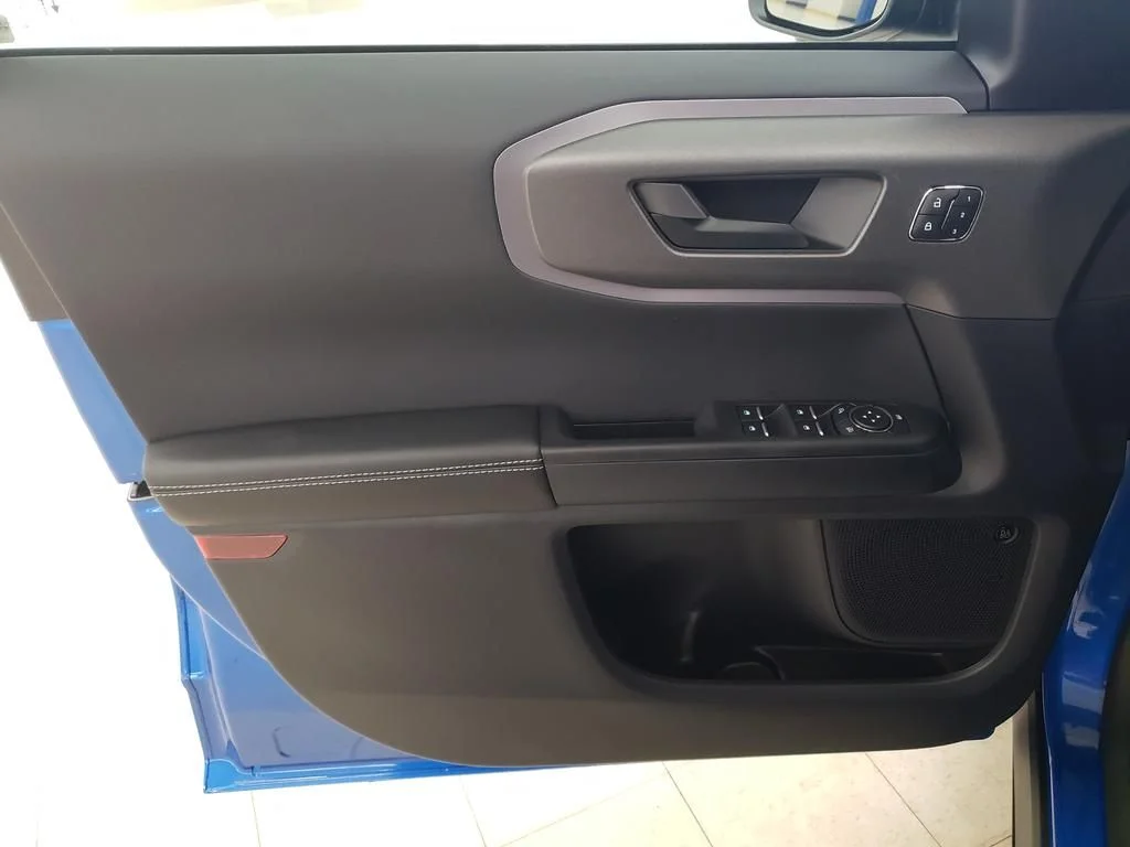 New 2025 Velocity Blue Metallic Ford Outer Banks® image 11