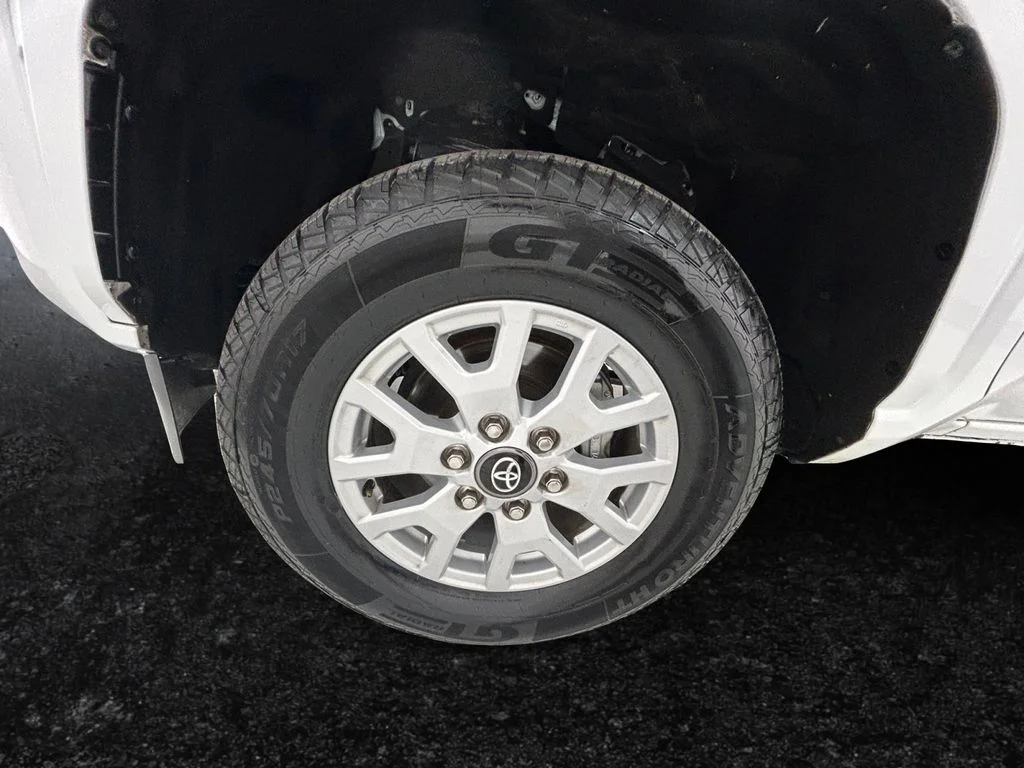 Used 2024 White Toyota SR5 image 27