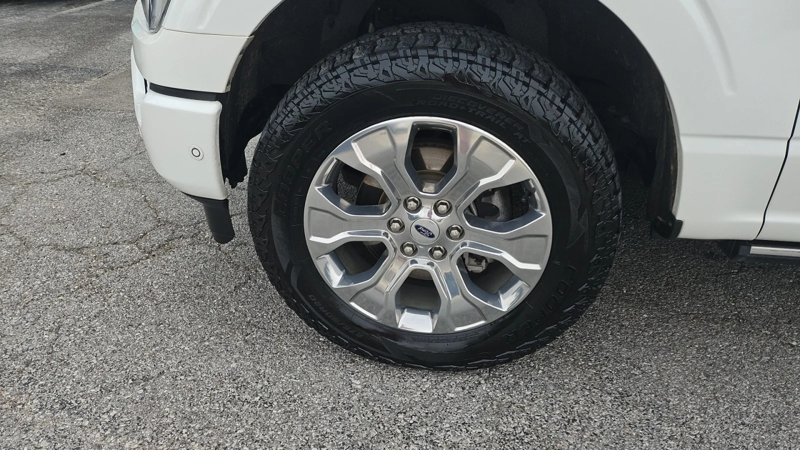 Used 2022 White Ford Platinum 4WD image 9