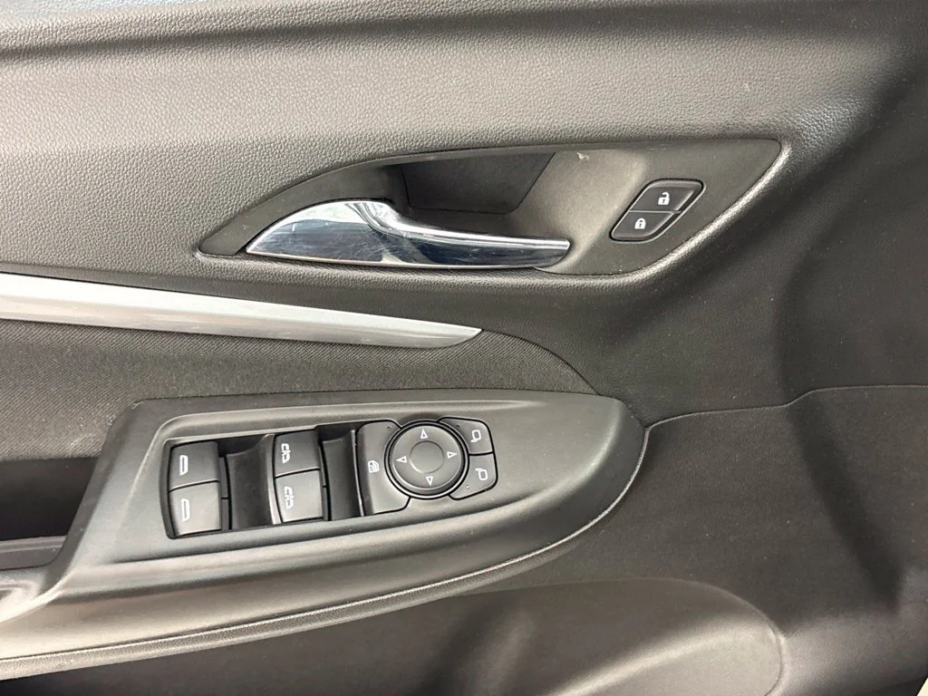 Used 2023 Silver Chevrolet LT image 29