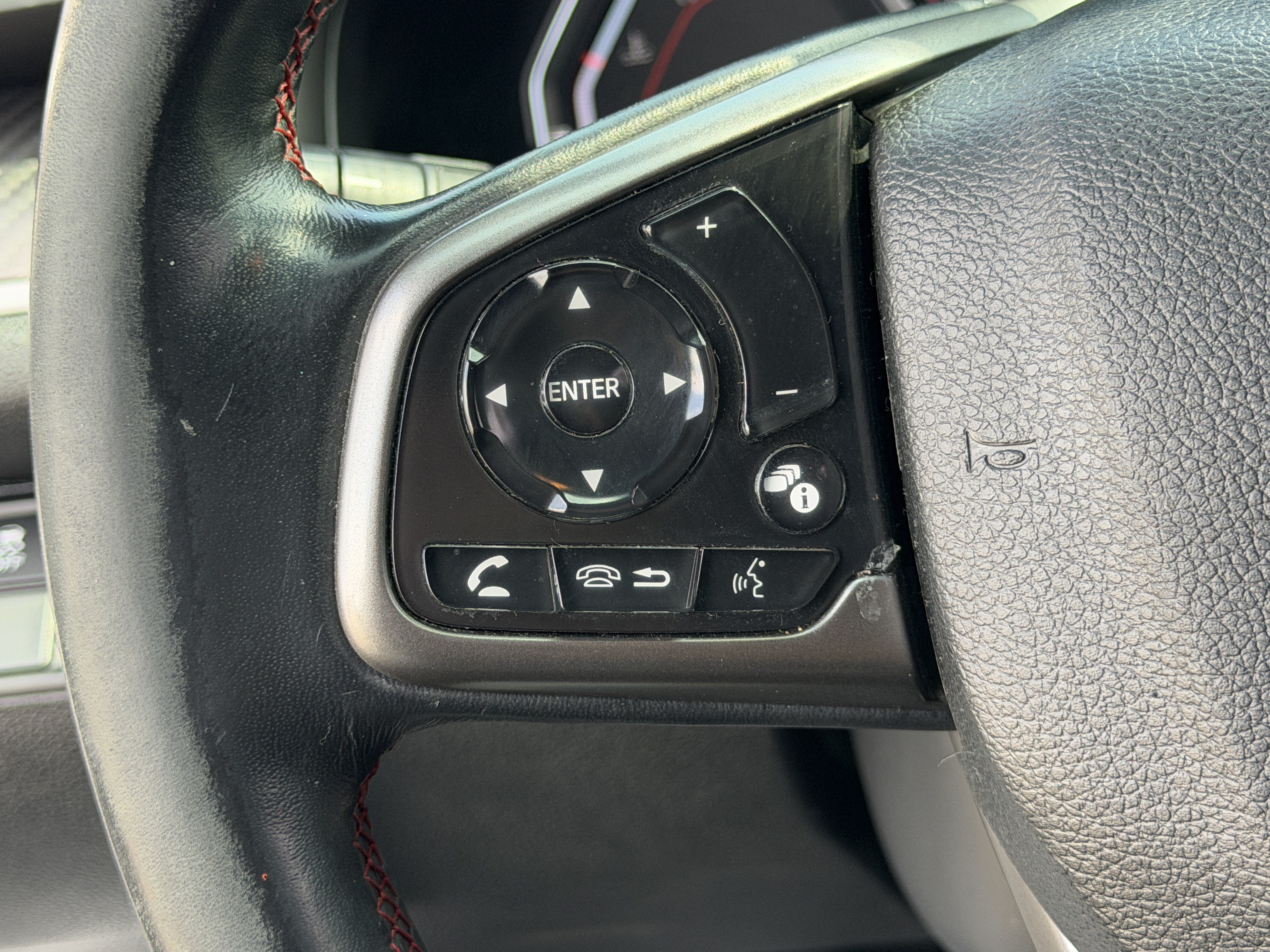 Used 2020 Platinum White Pearl Honda Si image 19