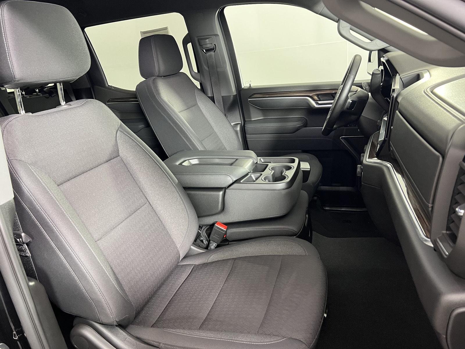 Used 2026 Black Chevrolet RST image 21