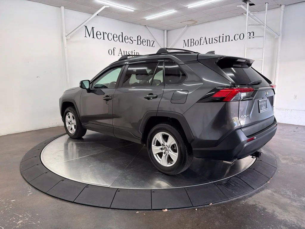 Used 2021 Gray Toyota XLE image 5