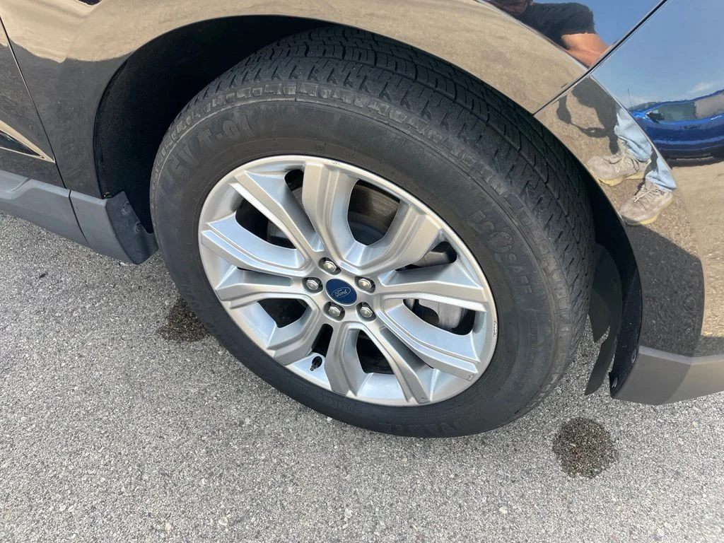 Used 2021 Black Metallic Ford Titanium image 3