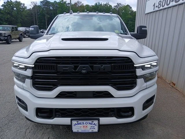 New 2026 Bright White Clear-Coat Exterior Paint RAM Laramie image 17