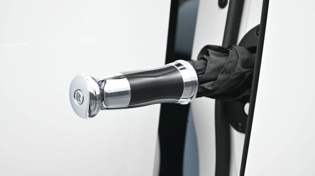 New 2027 White Rolls-Royce  image 6