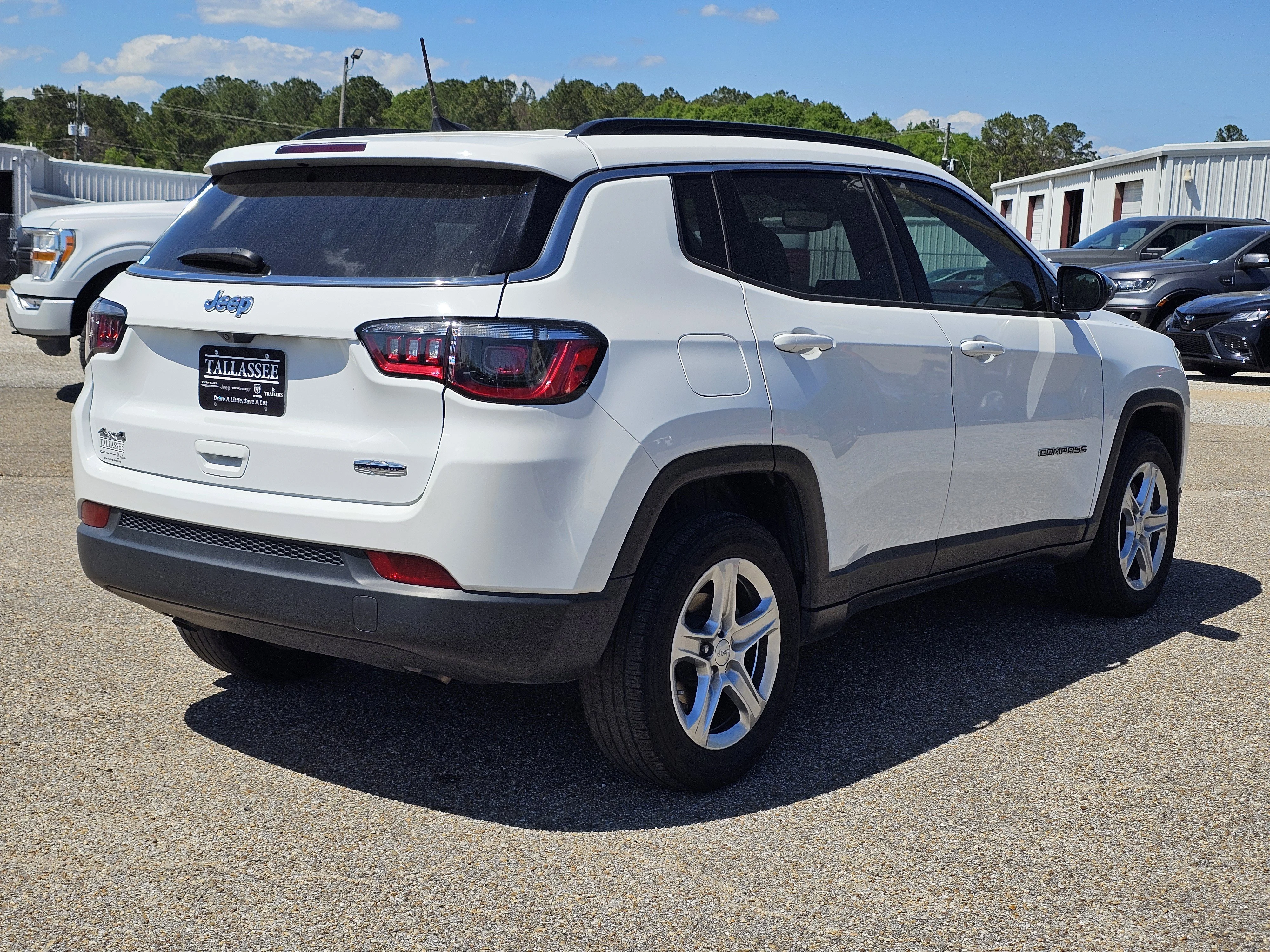 2023 Jeep Compass Latitude - Photo 8