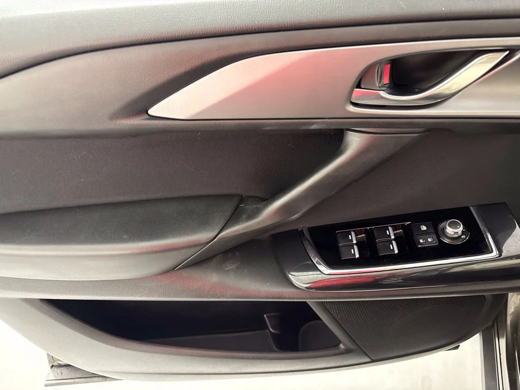 Used 2018 Silver Mazda Sport image 20