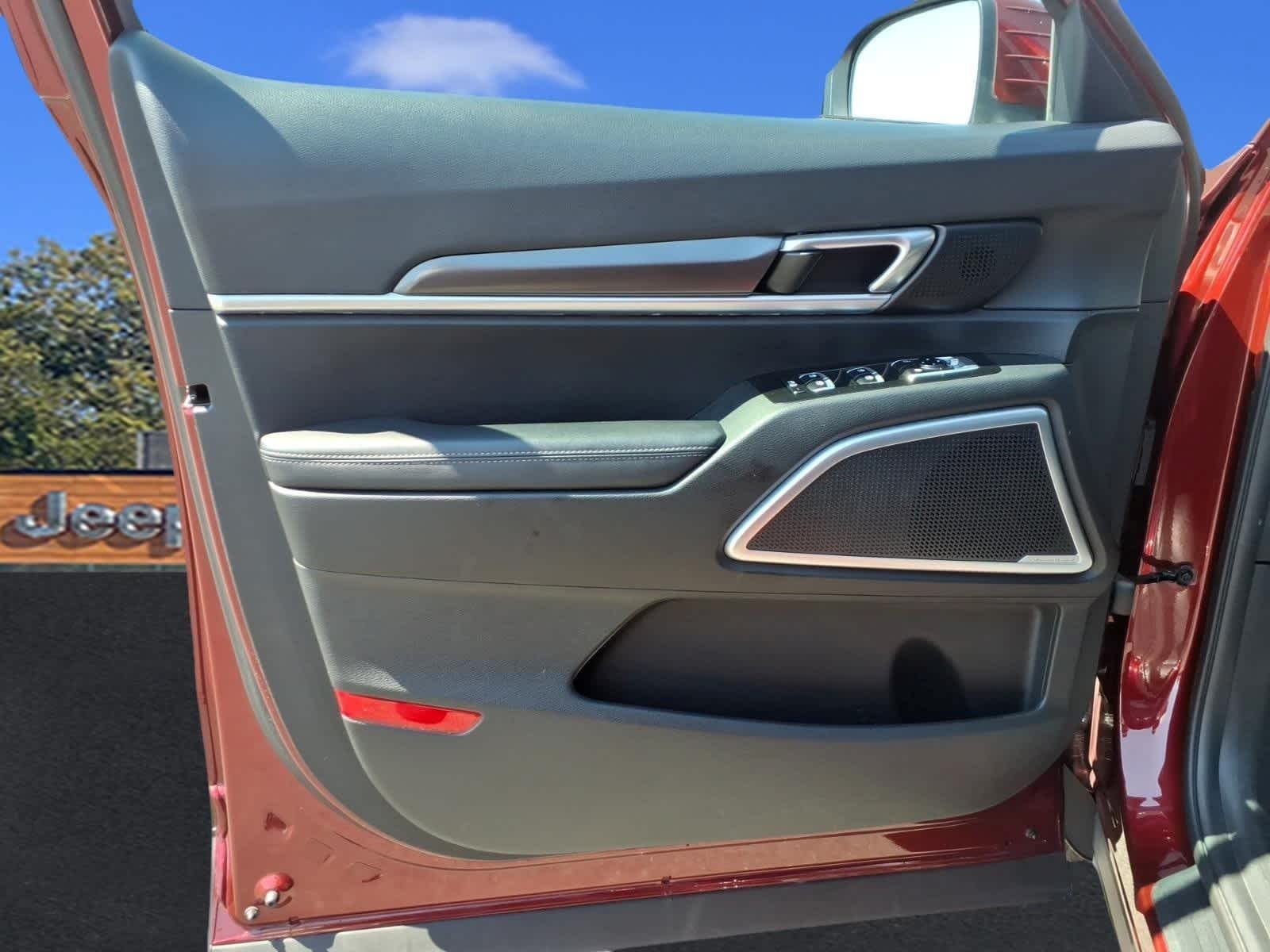 Used 2023 Dawning Red Kia S image 11