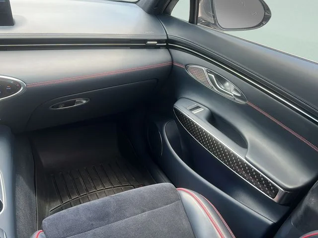 Used 2022 Silver Genesis 3.5T Sport image 13