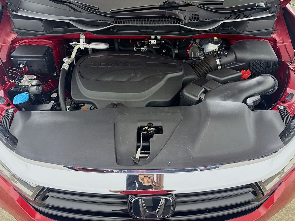 Used 2022 Radiant Red Metallic II Honda EX-L image 31
