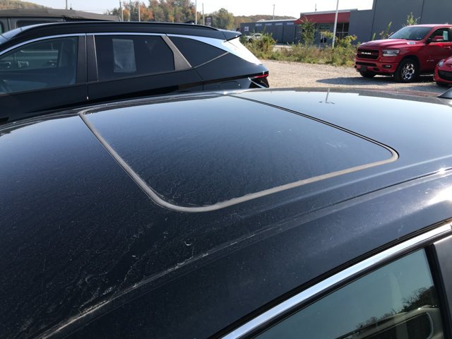 Used 2015 Obsidian Lexus Hybrid image 3