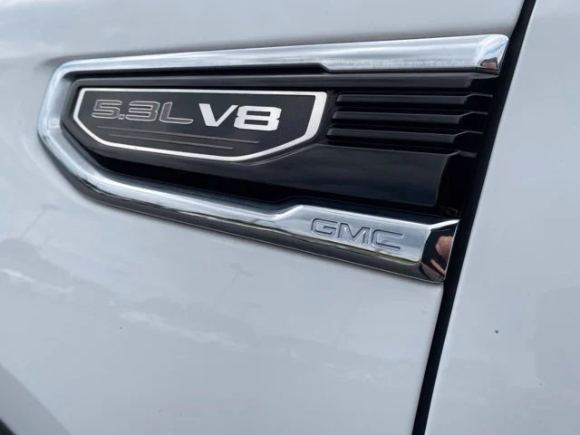 Used 2022 White GMC SLT image 10