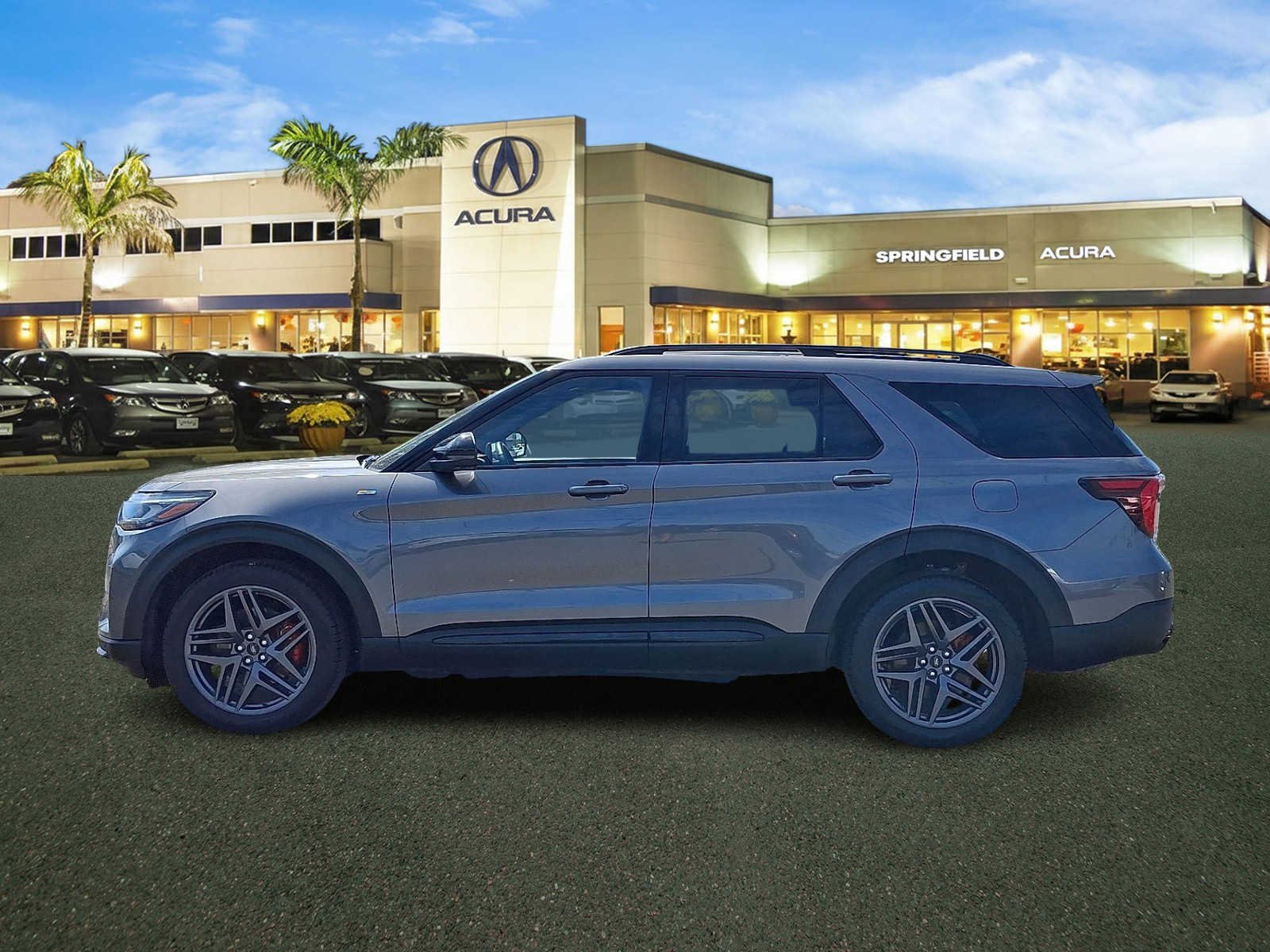 Used 2025 Carbonized Gray Metallic Ford ST-Line image 4