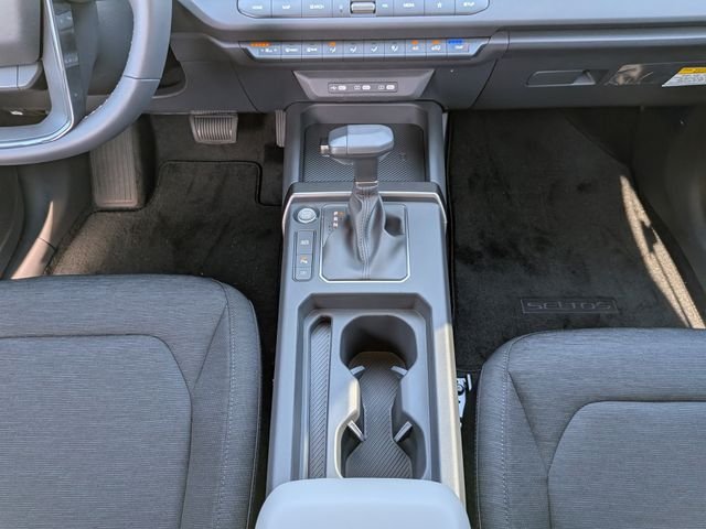 New 2027 Snow White Pearl Kia LX image 20
