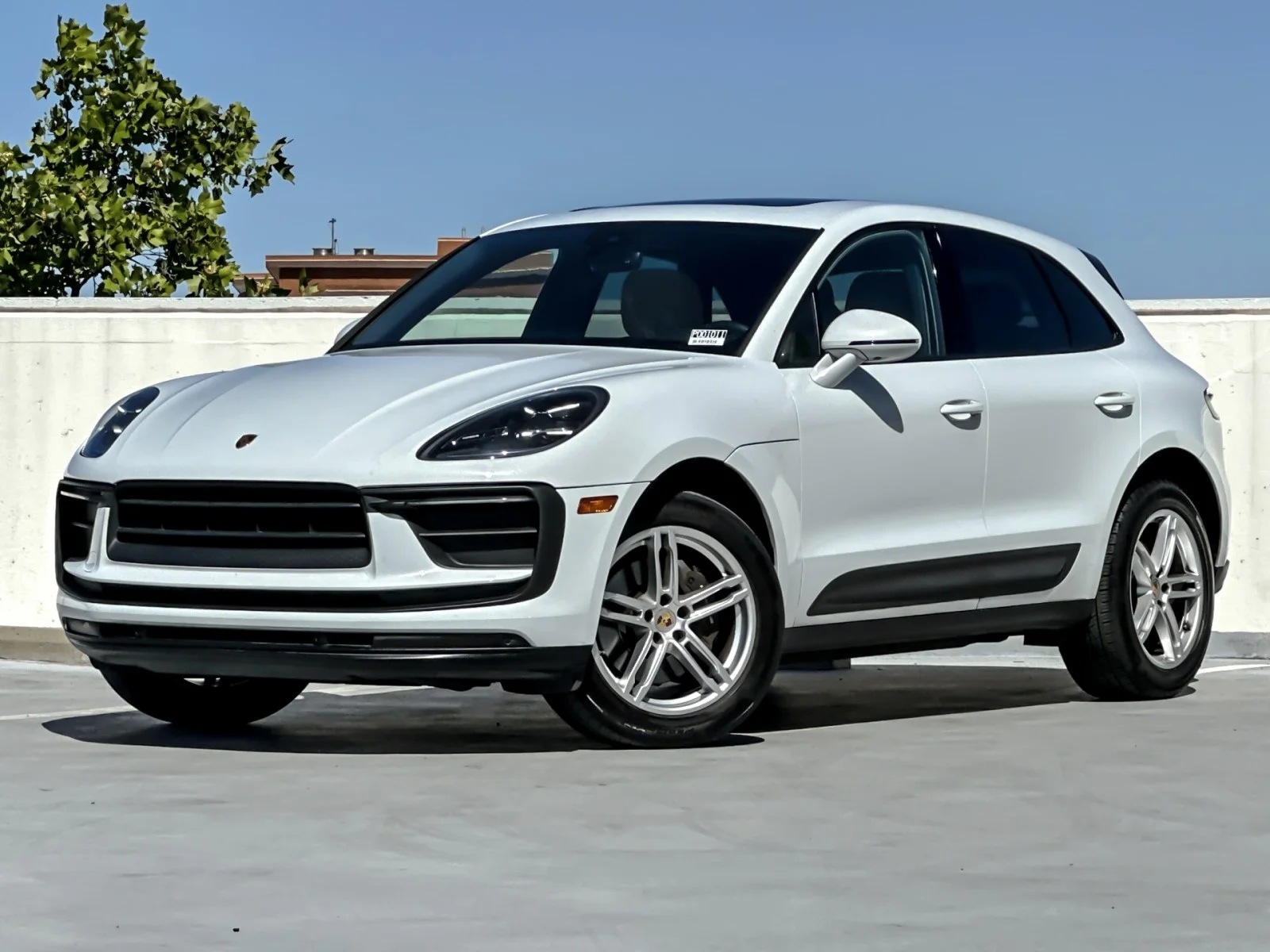 2022 Porsche Macan Base