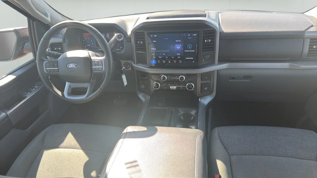 Used 2025 Red Ford XLT image 14