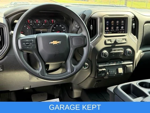 Used 2025 White Chevrolet Custom image 6
