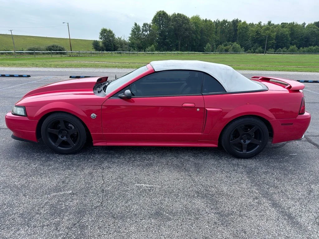 Used 2004 Red Ford GT image 14