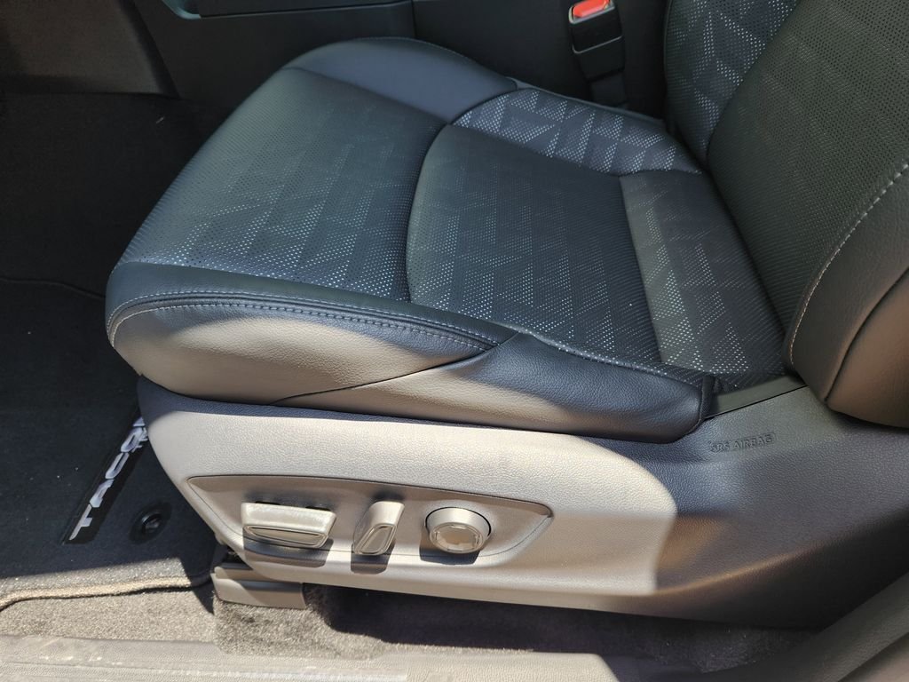 New 2026 Ice Cap Toyota Tacoma TRD Off-Road image 19