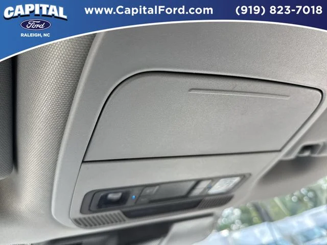 Used 2022 Silver Ford XLT image 32