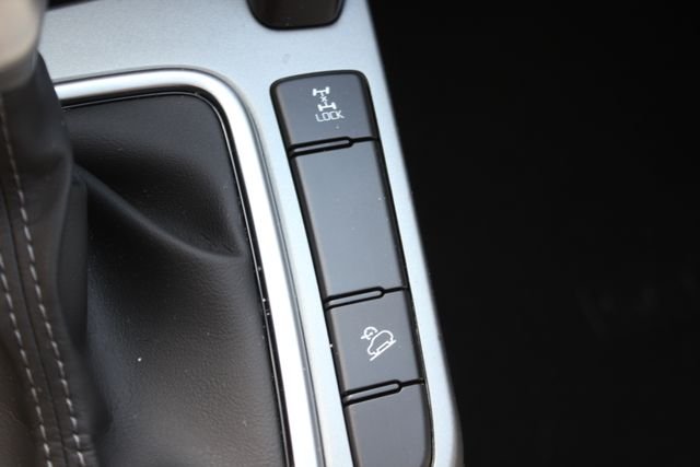 Used 2025 Black Kia LX image 10