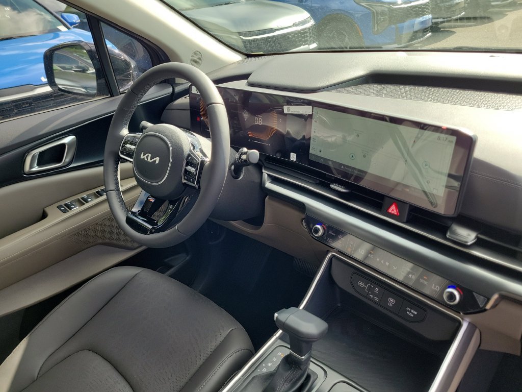 New 2026 Aurora Black Pearl Kia LXS image 8