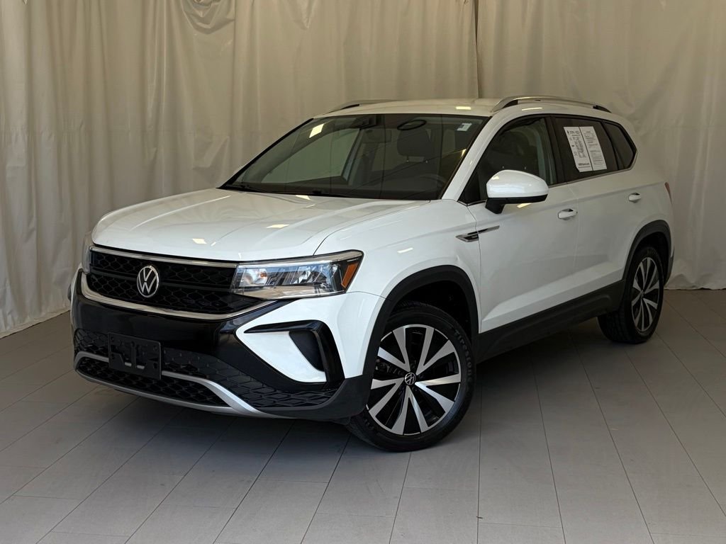 2022 Volkswagen Taos 1.5T SE 4Motion's photo