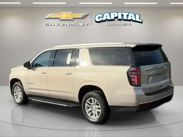 Used 2023 EMPIRE BEIGE METALLIC Chevrolet LT image 4