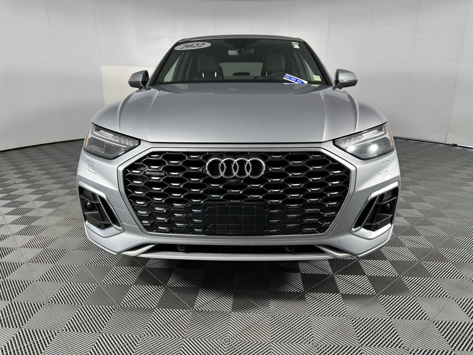 Used 2022 Florett Silver Metallic Audi S line Prestige image 2