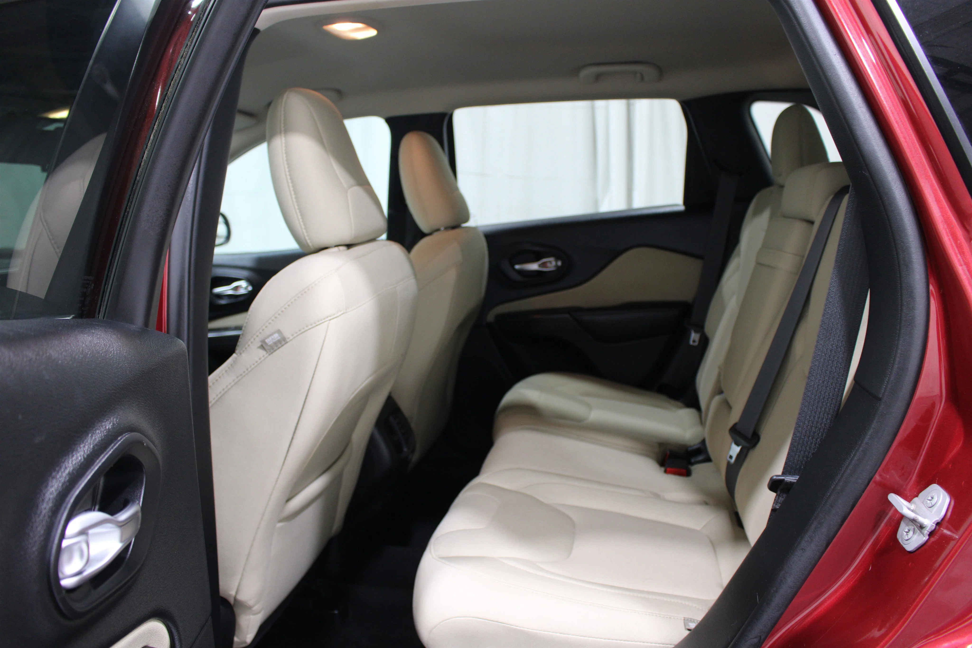 2015 Jeep Cherokee Latitude - Photo 16