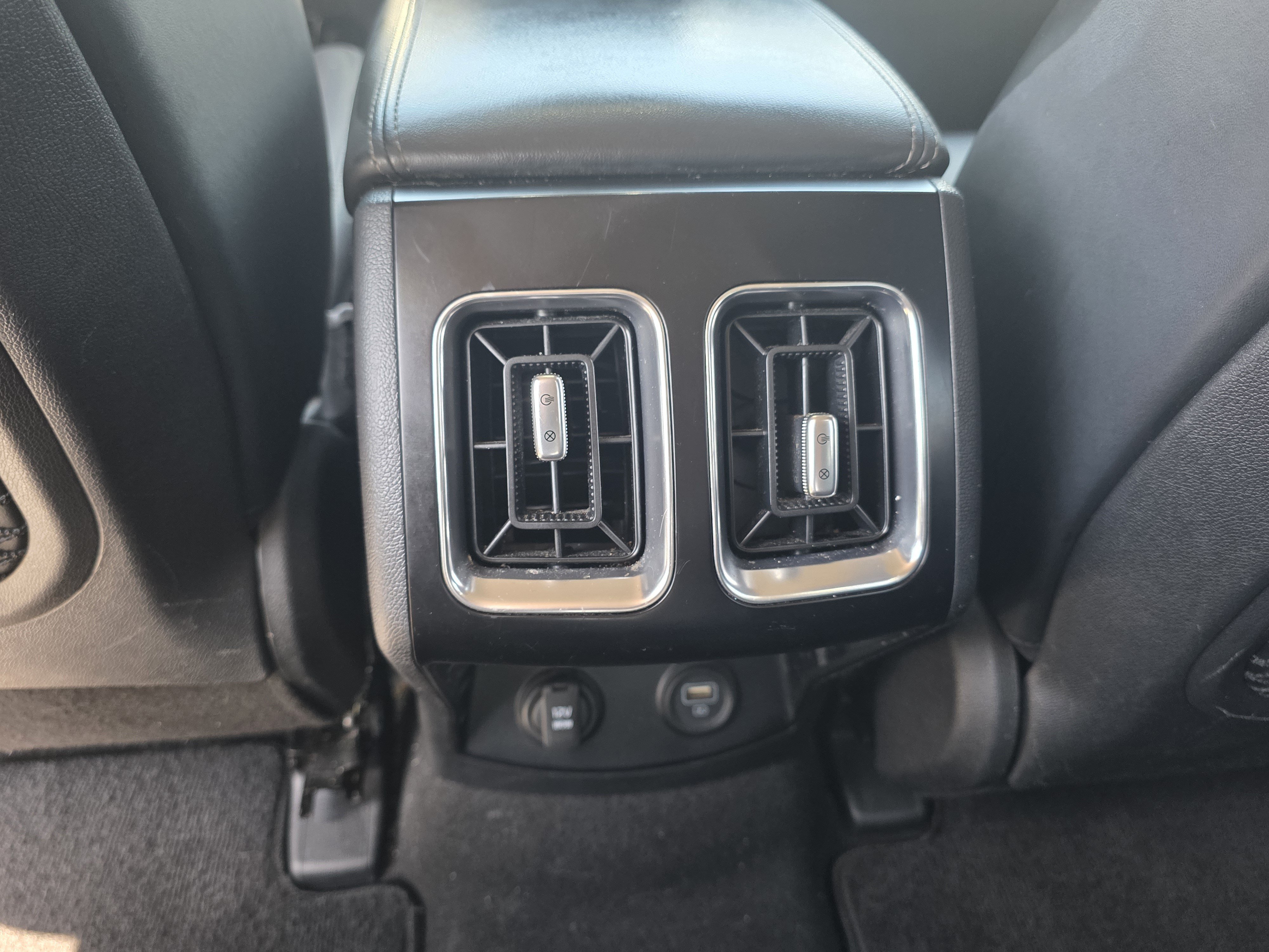 Used 2021 Gravity Blue Kia EX image 13