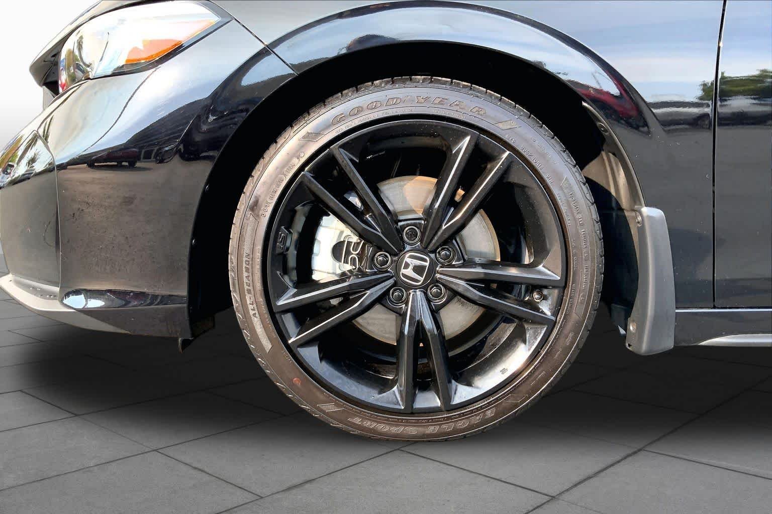 Used 2025 Crystal Black Pearl Honda  image 10