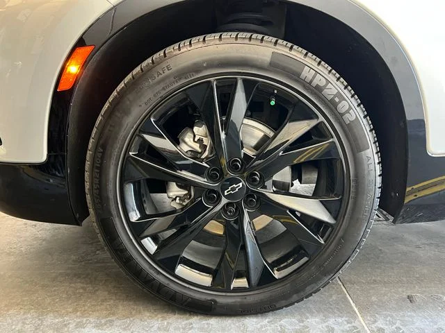 Used 2021 Silver Ice Metallic Chevrolet RS image 11