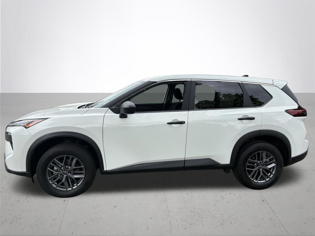 Used 2024 White Nissan S image 3