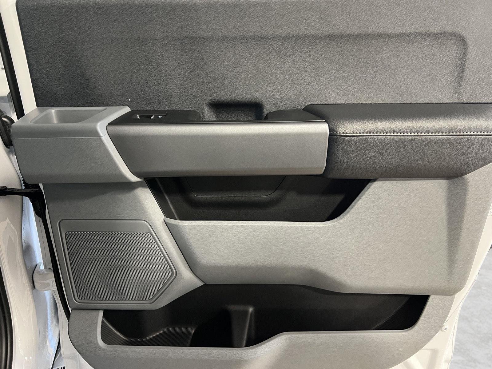 New 2026 Oxford White Ford XL image 20