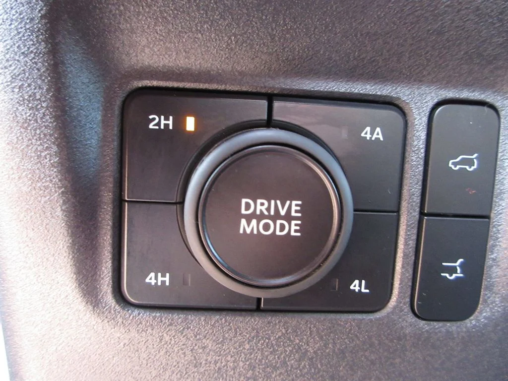 Certified Used 2025 Space Silver Ford Active image 18