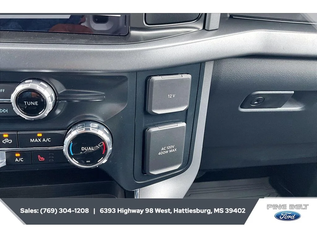 New 2026 Oxford White Ford XLT image 23