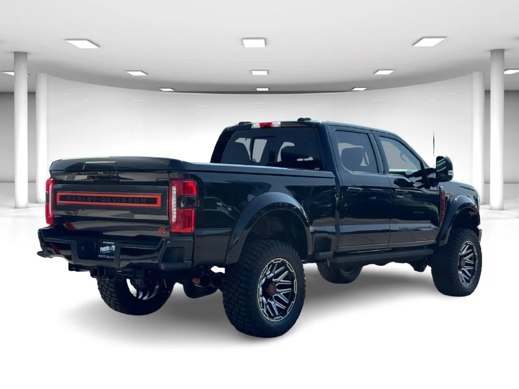 New 2026 Agate Black Metallic Ford F-250® Lariat® image 4