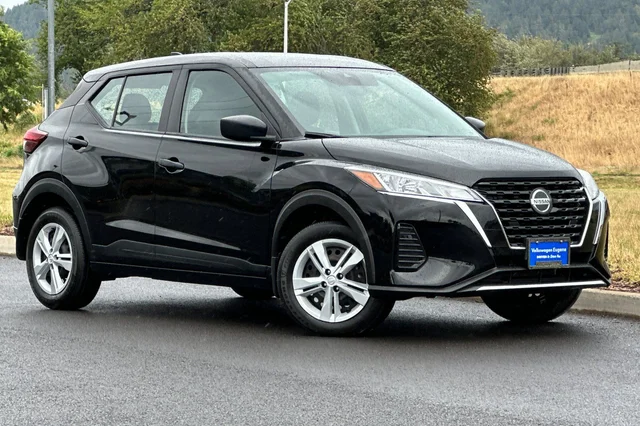 2021 Nissan Kicks S