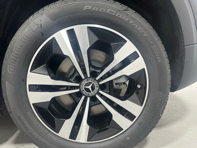 Used 2026  Mercedes-Benz GLB 250 image 16
