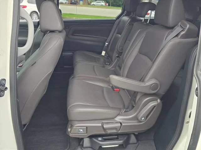 Used 2018 White Honda EX-L image 15
