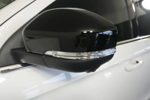 New 2027 Star White Metallic Tri-Coat Ford Active image 10