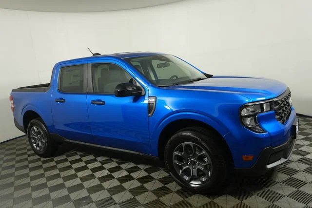 New 2026 Velocity Blue Ford XLT image 2