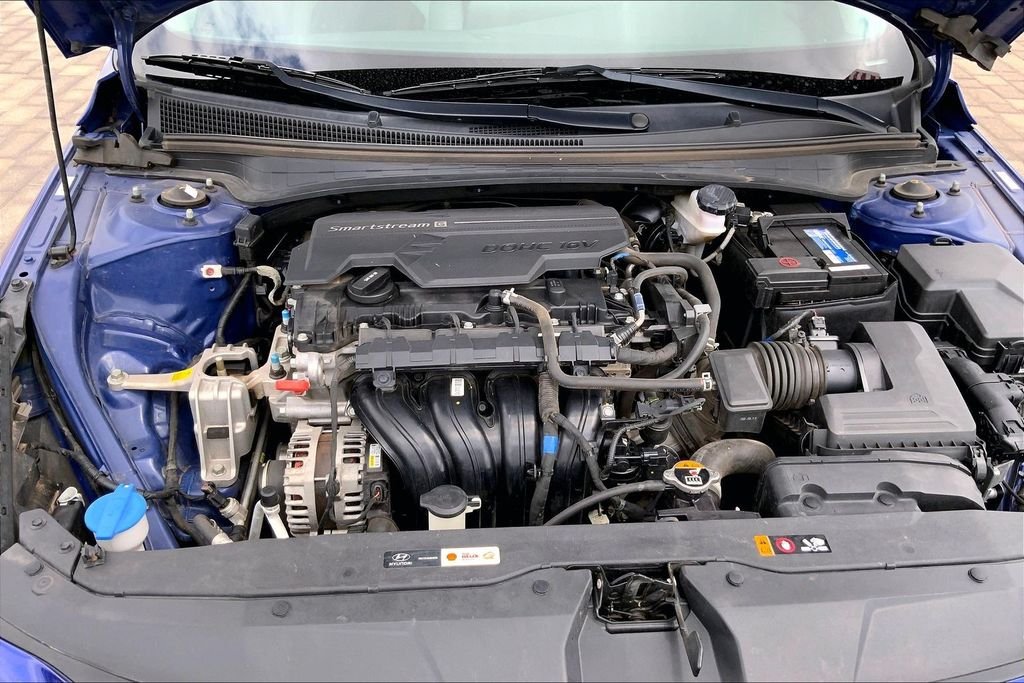 Used 2022 Blue Hyundai Limited image 27