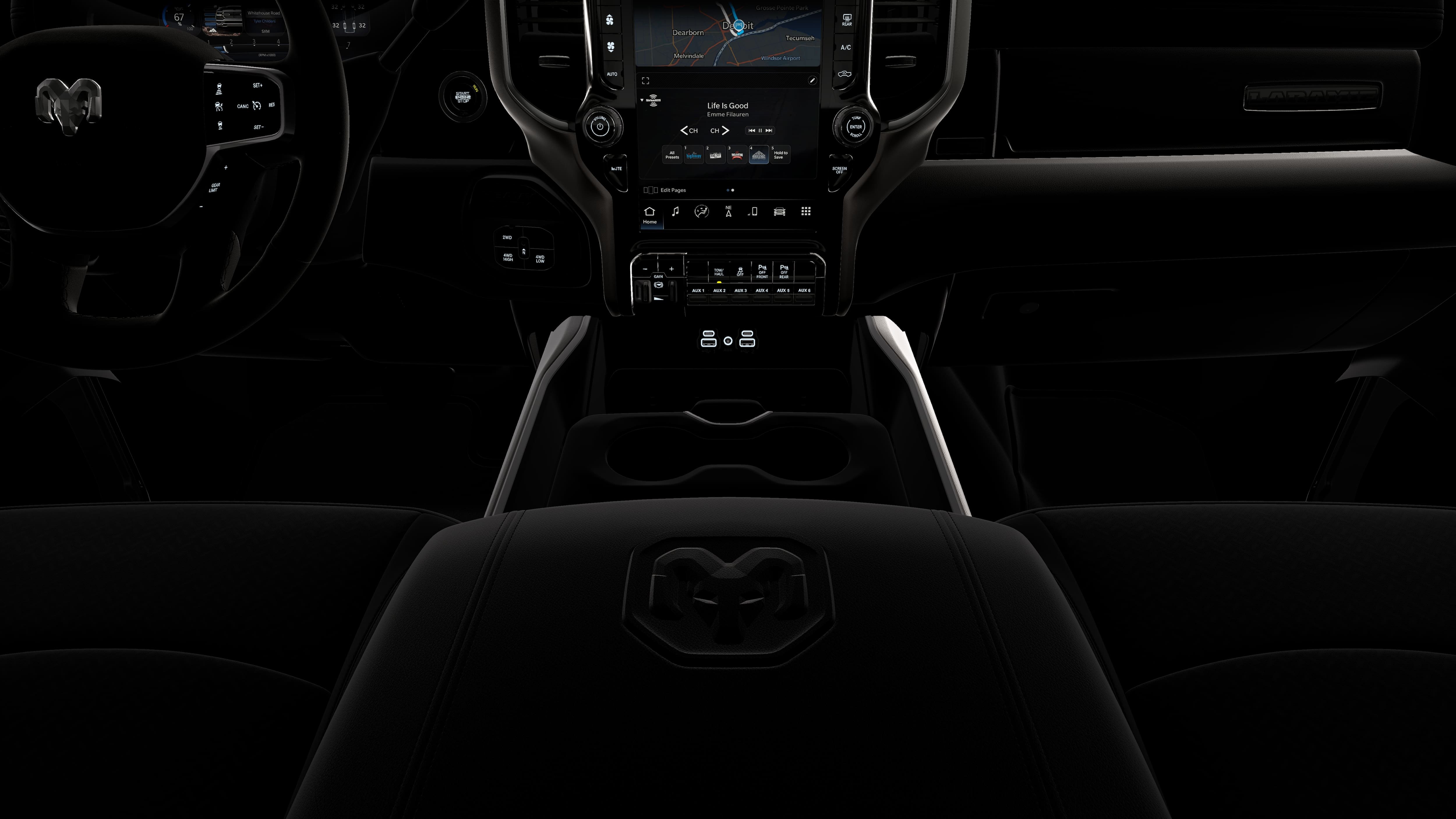 New 2026 Diamond Black Crystal Pearl-Coat Exterior Paint RAM LARAMIE image 31