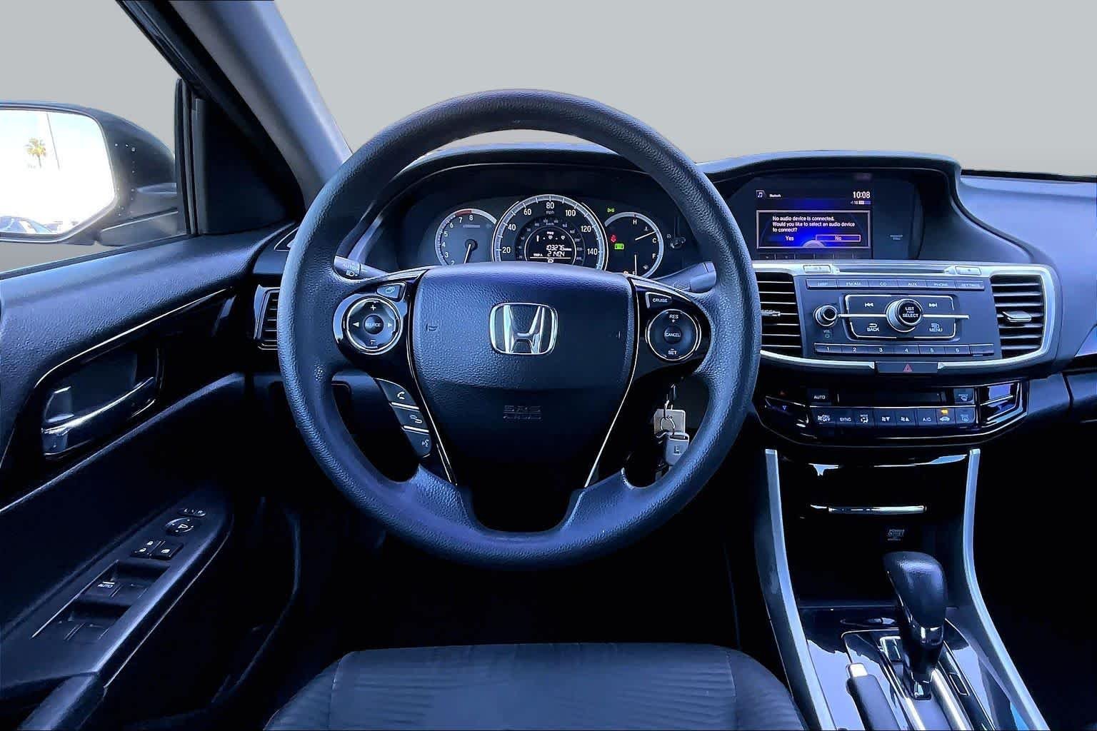 Used 2017 Modern Steel Metallic Honda LX image 5