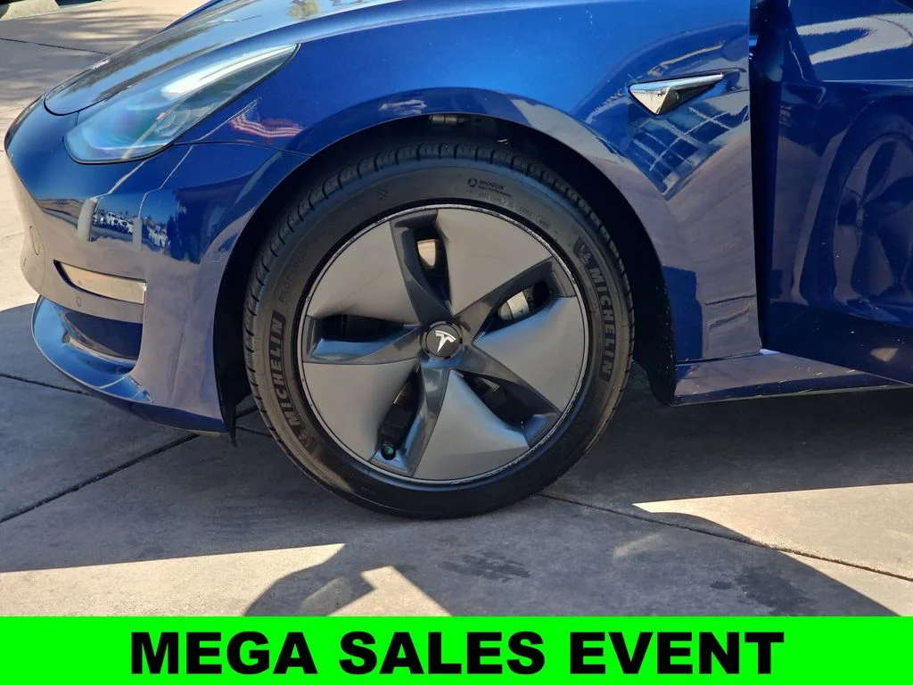 Used 2018 Blue Tesla Long Range image 36