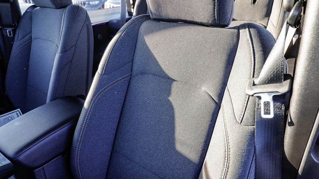 New 2026 Reign Jeep Sport image 30