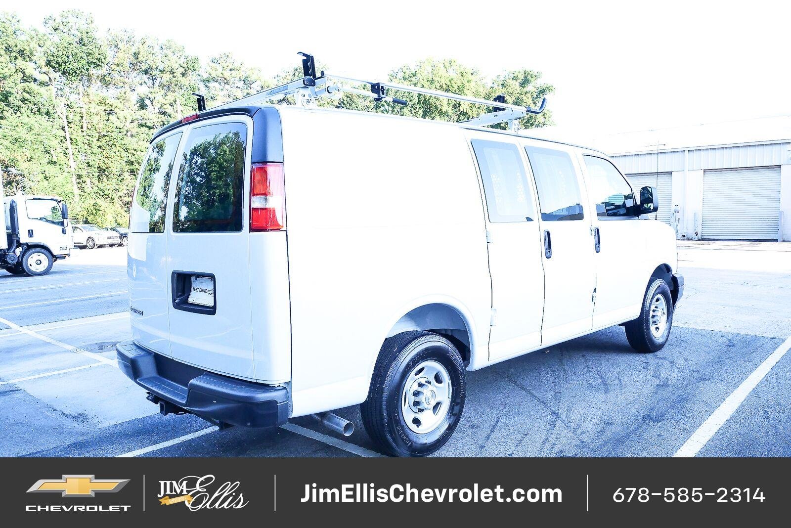 2025 Chevrolet Express Cargo Work Van - Photo 3